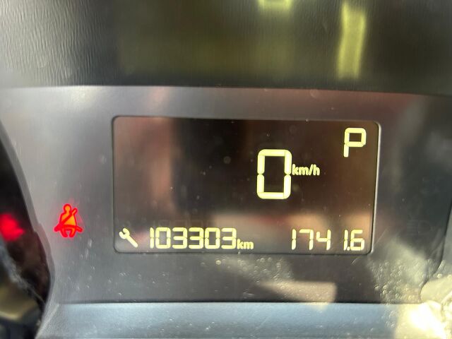 PEUGEOT 308 STYLE 1.2 E-THP AUTO SPANISH LHD IN SPAIN 64000 MILES SUPERB 2019
